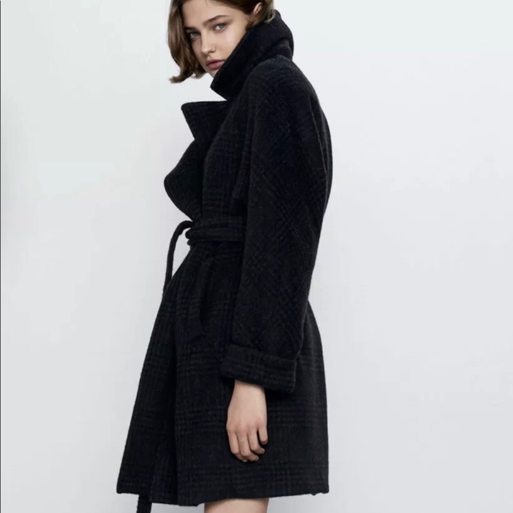 ZARA BELTED PLAID COAT Retail $250